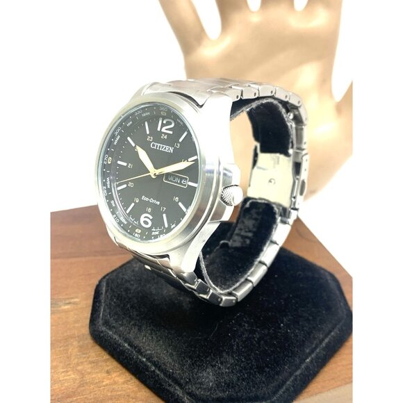 Citizen Men's Watch AW0110-58E Eco Drive Black Dial Day Date Silver Steel 44mm - Picture 2 of 15